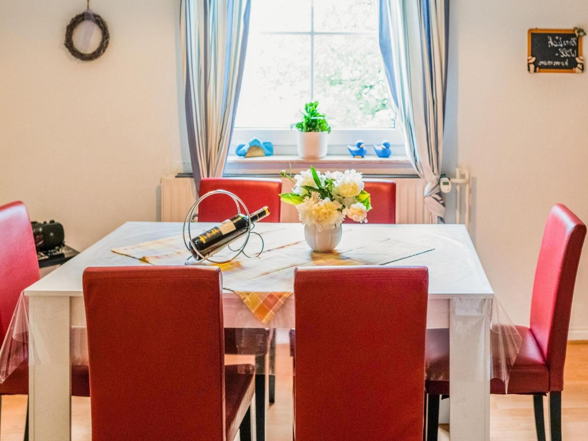 Luxurious Apartment In Medebach Near Public Pool Екстер'єр фото